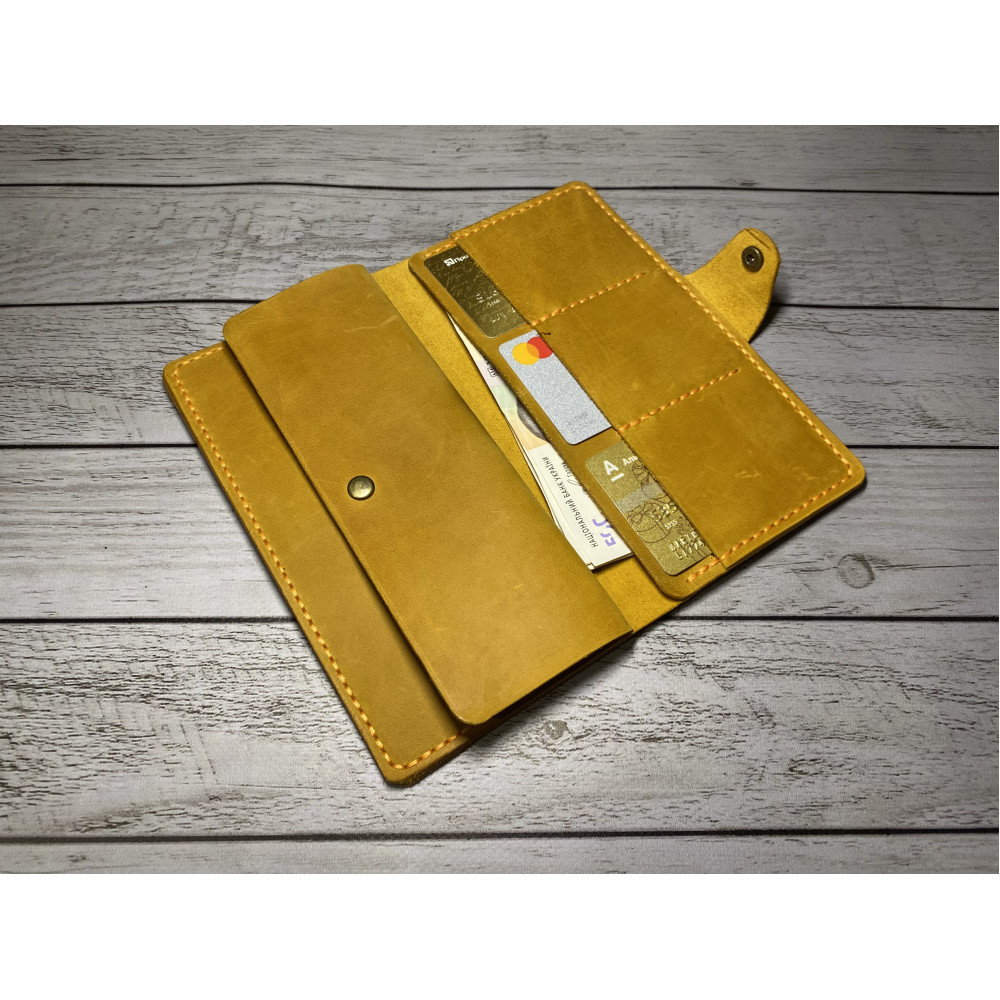 Кожаное портмоне Legacy Crazy Horse желтое