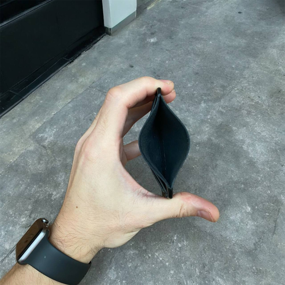 Кожаный картхолдер от Dagaz