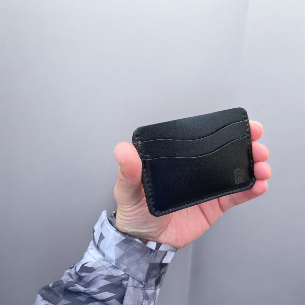 Картхолдер Geneva Mini черный из натуральной кожи на 4 карты